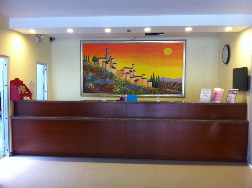 Hanting Express Qingdao Chengyang District Government Bagian luar foto